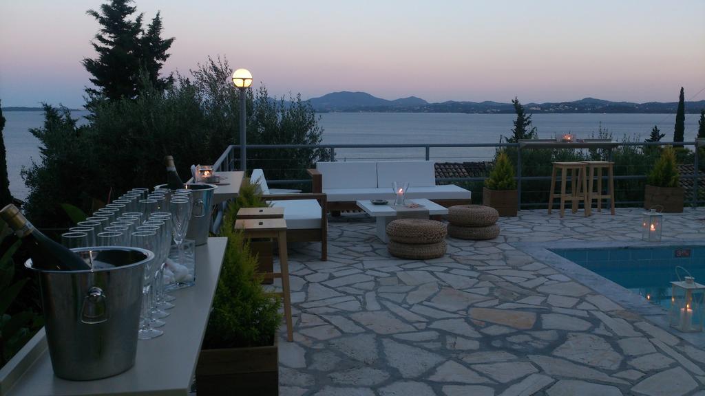 Captain'S Apts Barbati Buitenkant foto