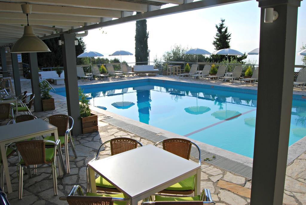 Captain'S Apts Barbati Buitenkant foto