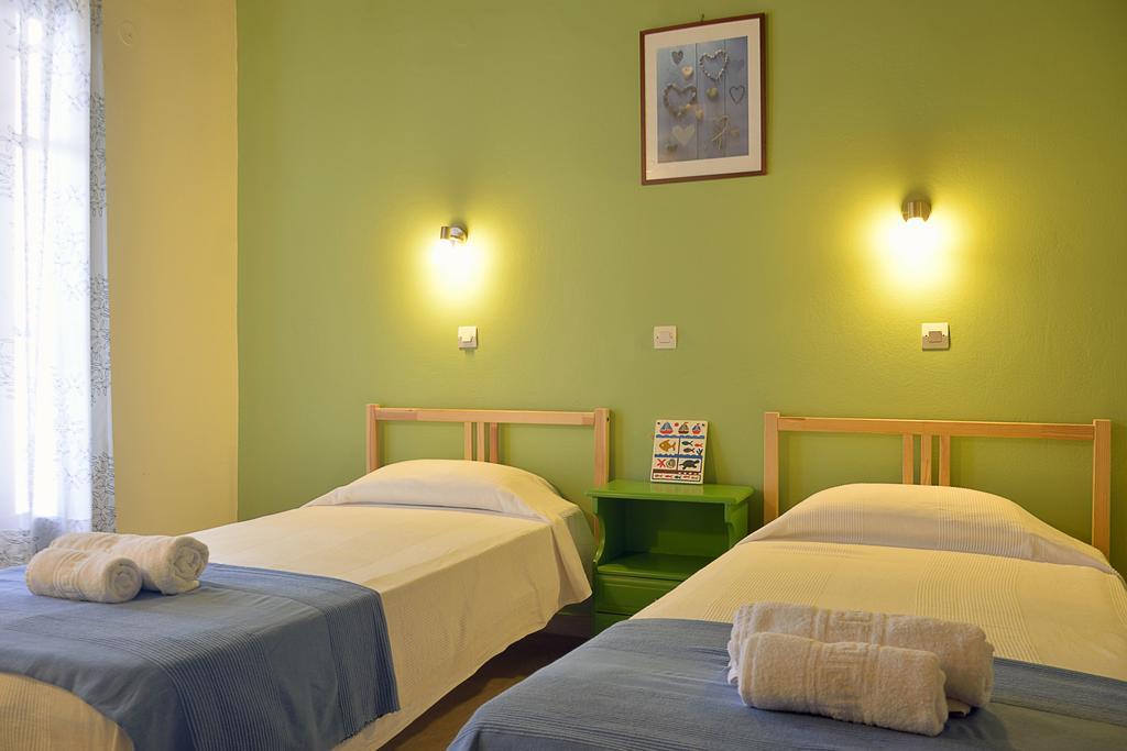 Captain'S Apts Barbati Buitenkant foto