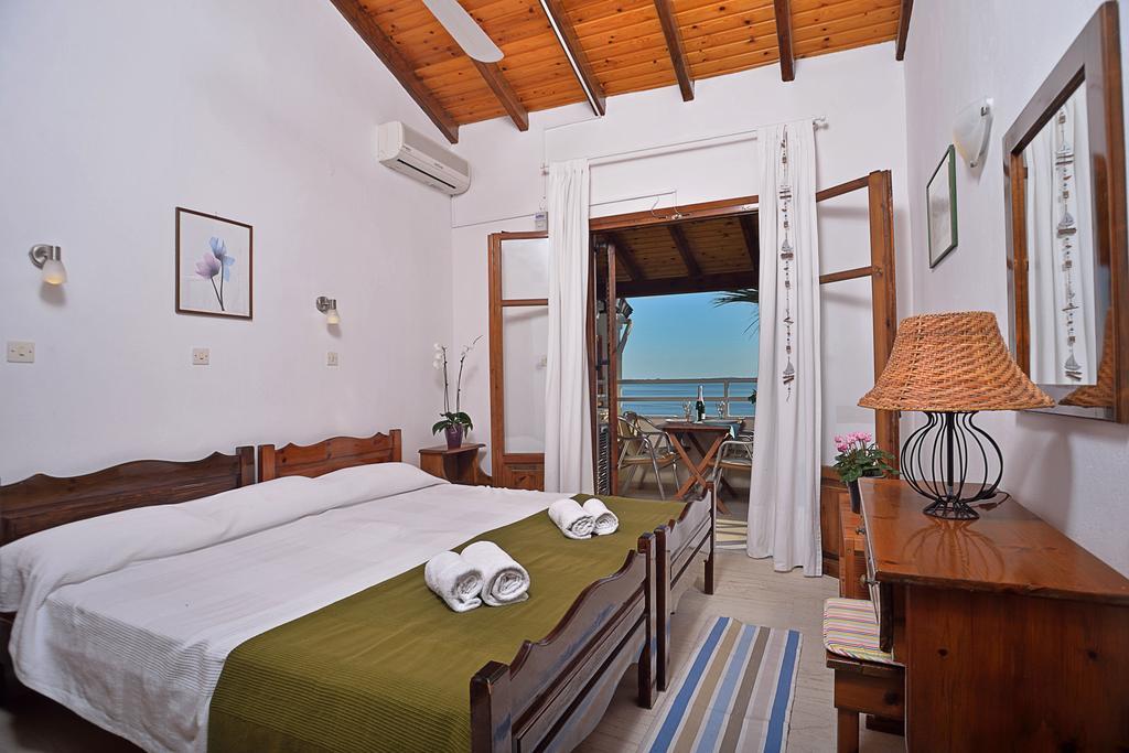 Captain'S Apts Barbati Buitenkant foto