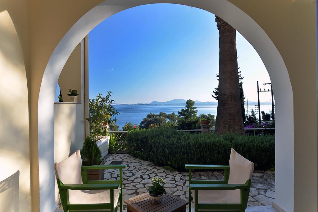 Captain'S Apts Barbati Buitenkant foto