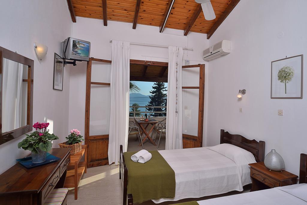 Captain'S Apts Barbati Buitenkant foto
