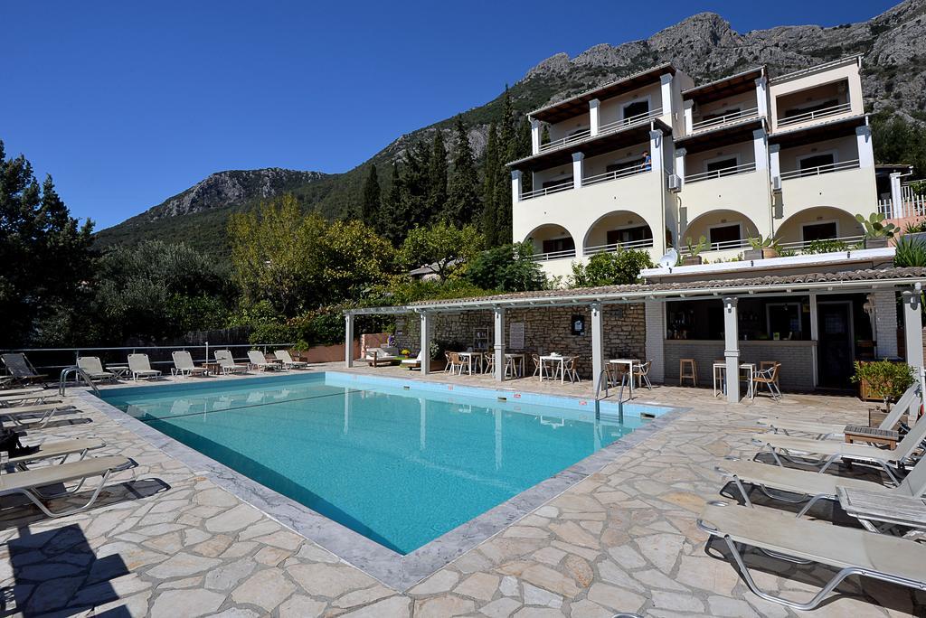Captain'S Apts Barbati Buitenkant foto