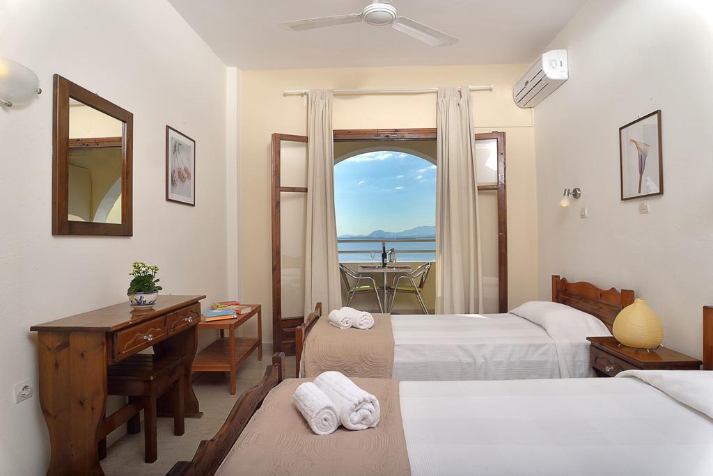 Captain'S Apts Barbati Buitenkant foto
